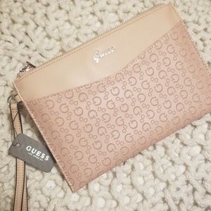 GUESS | Dusty mauve wristlet